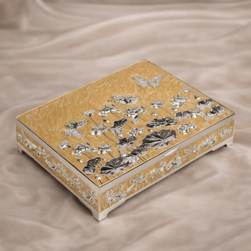 Butterfly Lotus Dry Fruit Box