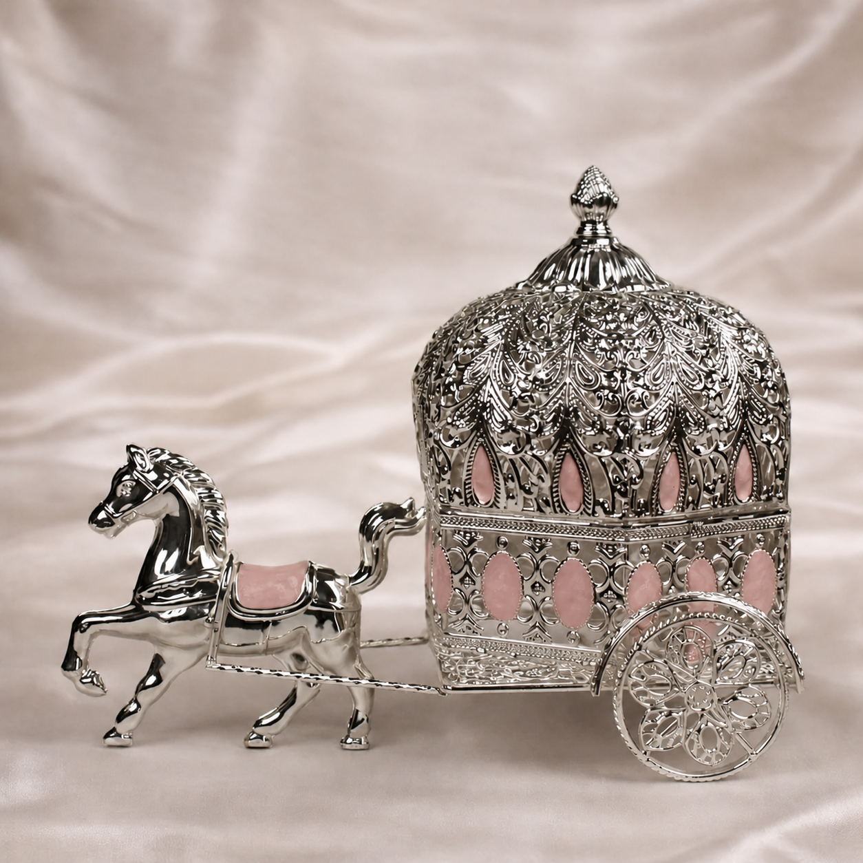 Royal Dome Horse Cart Gift Decor