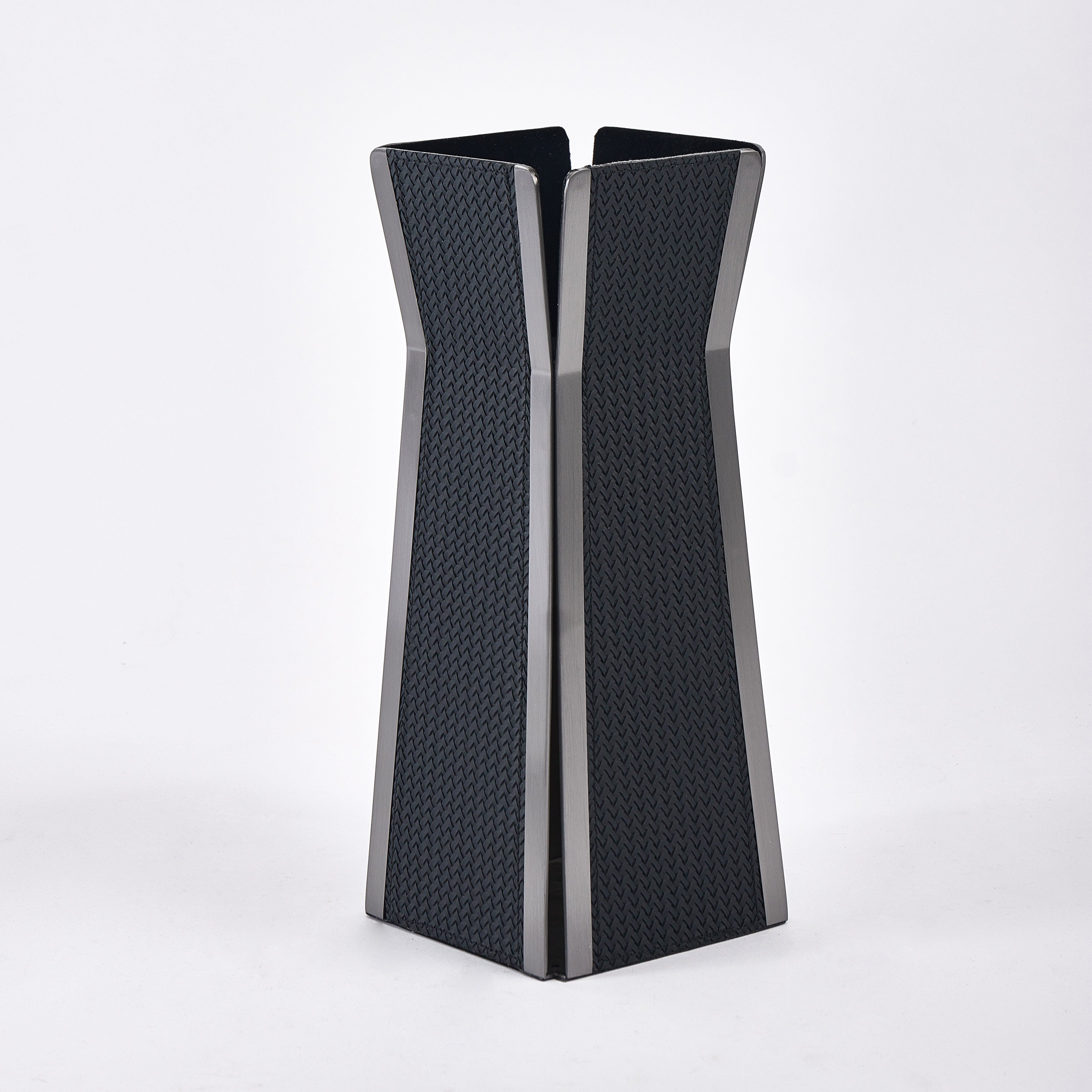 Nordic Elegance Glass Vase