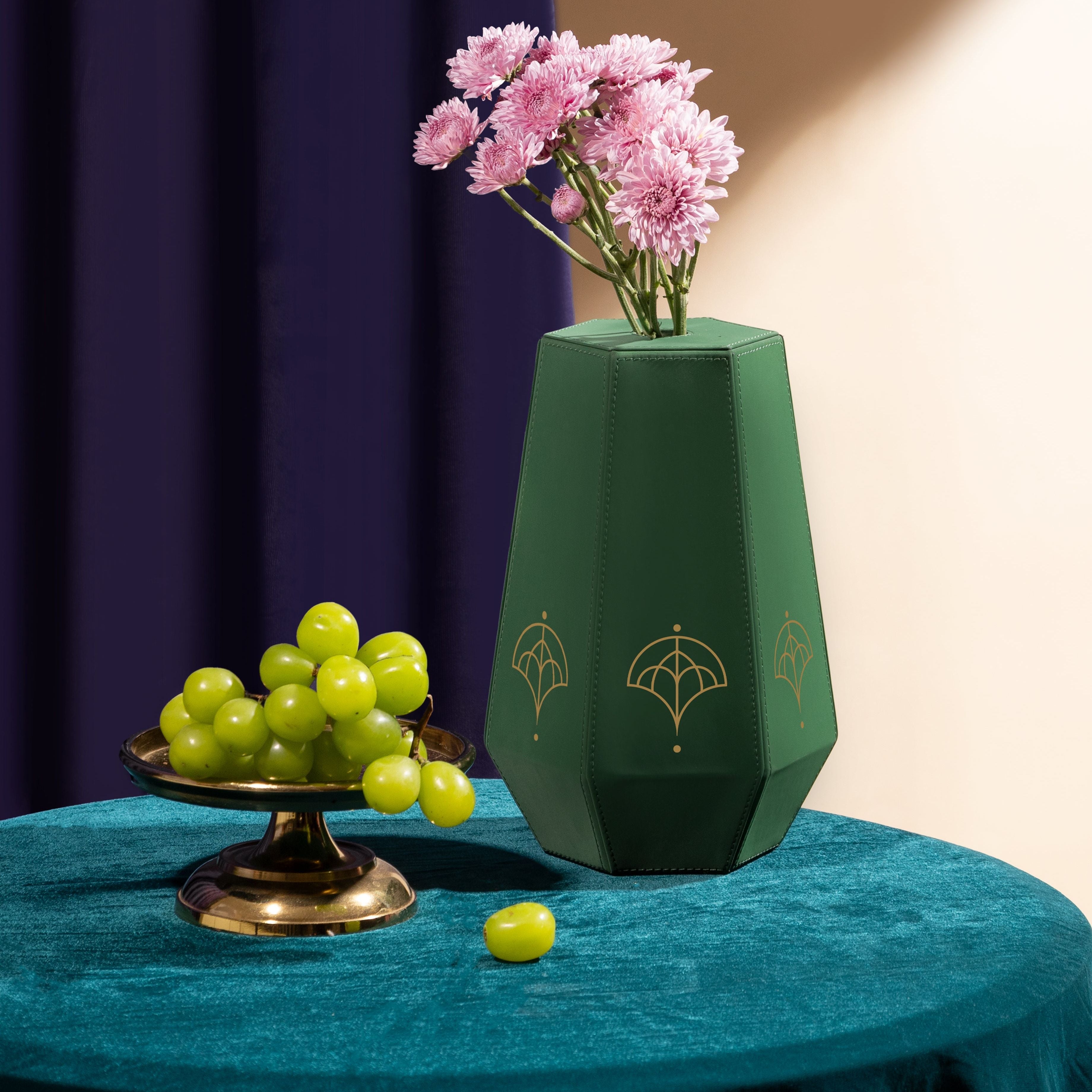 Sepia Homes | Naxora Vase - Small