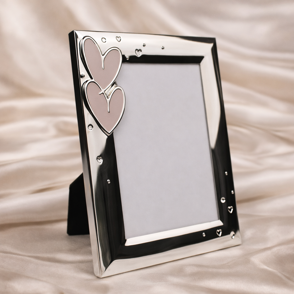 Romantic Hearts Photo Frame (14 x 19 cm)