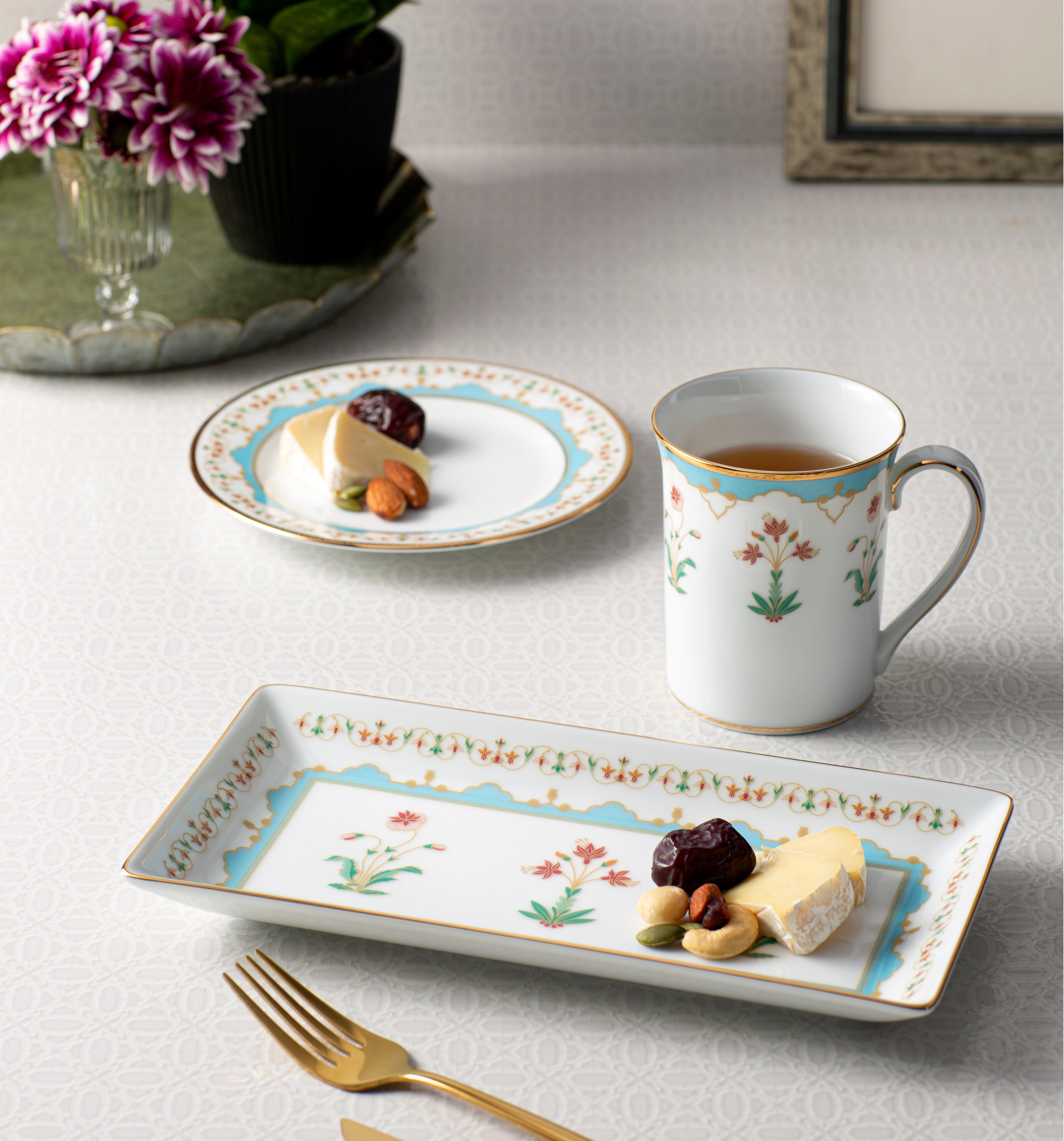 Noritake ROYAL BLOSSOM RECTANGULAR TRAY 24CM WGB