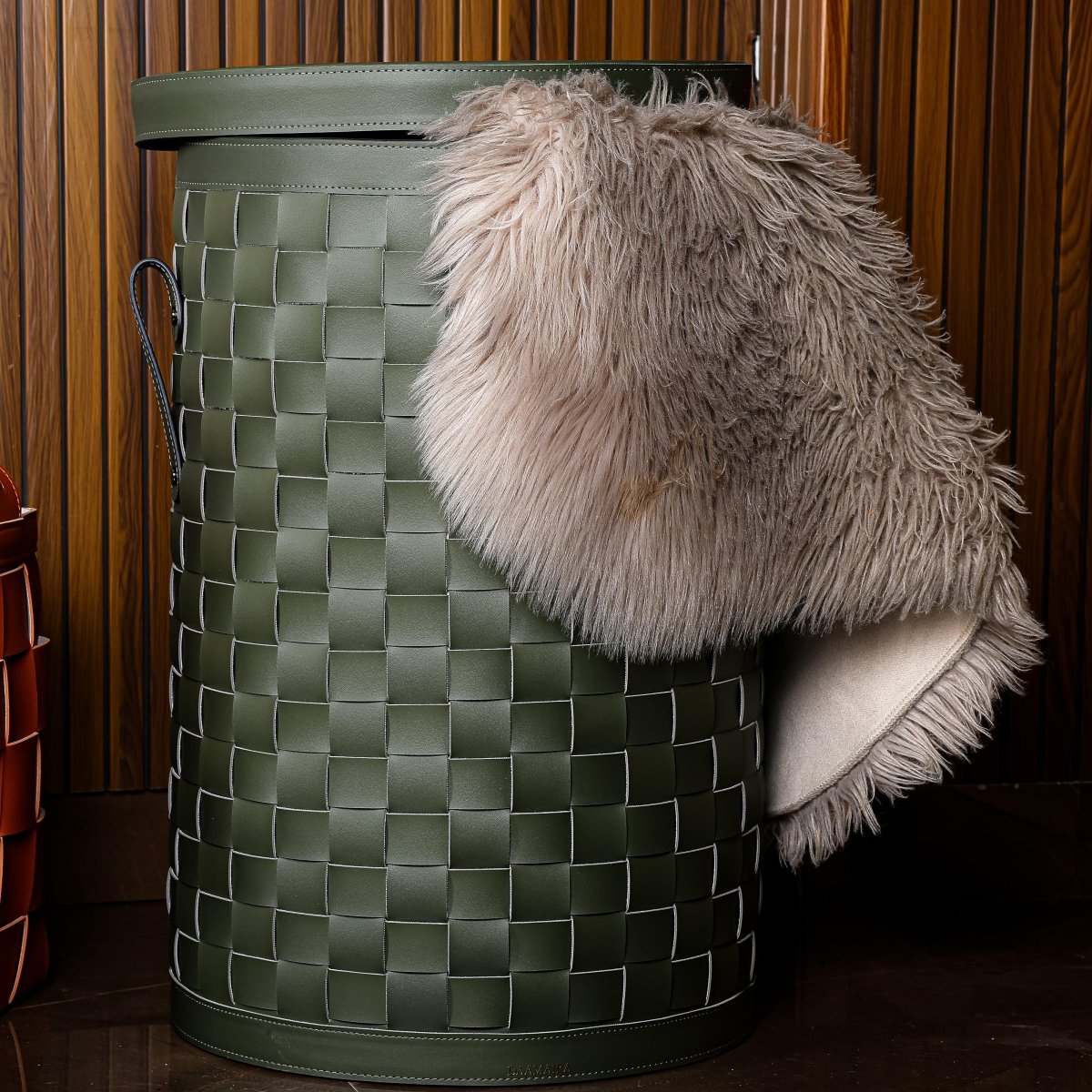 Wicker Storage Box Leather Laundary Basket With Lid - Large - Daamaira Home and Living Ltd