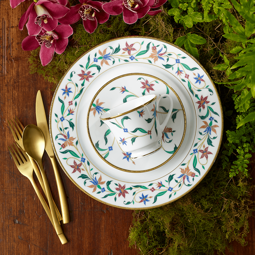 TEA SET Noritake BOUNTIFUL GARDEN 12PC TEA SET - Daamaira Home and Living Ltd