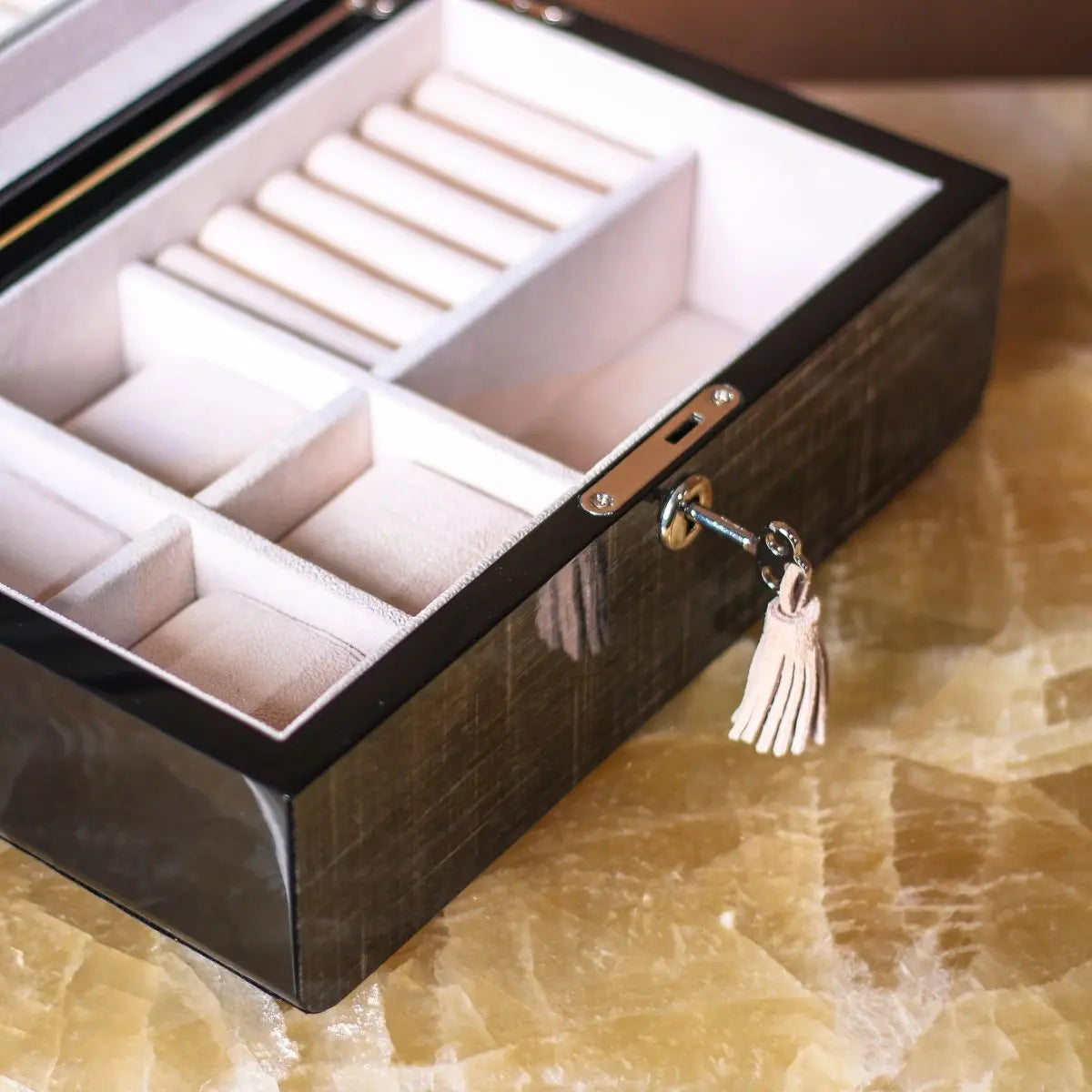 Storage Box Radiance Time Piece/Jewel Box With Lock - Daamaira Home and Living Ltd