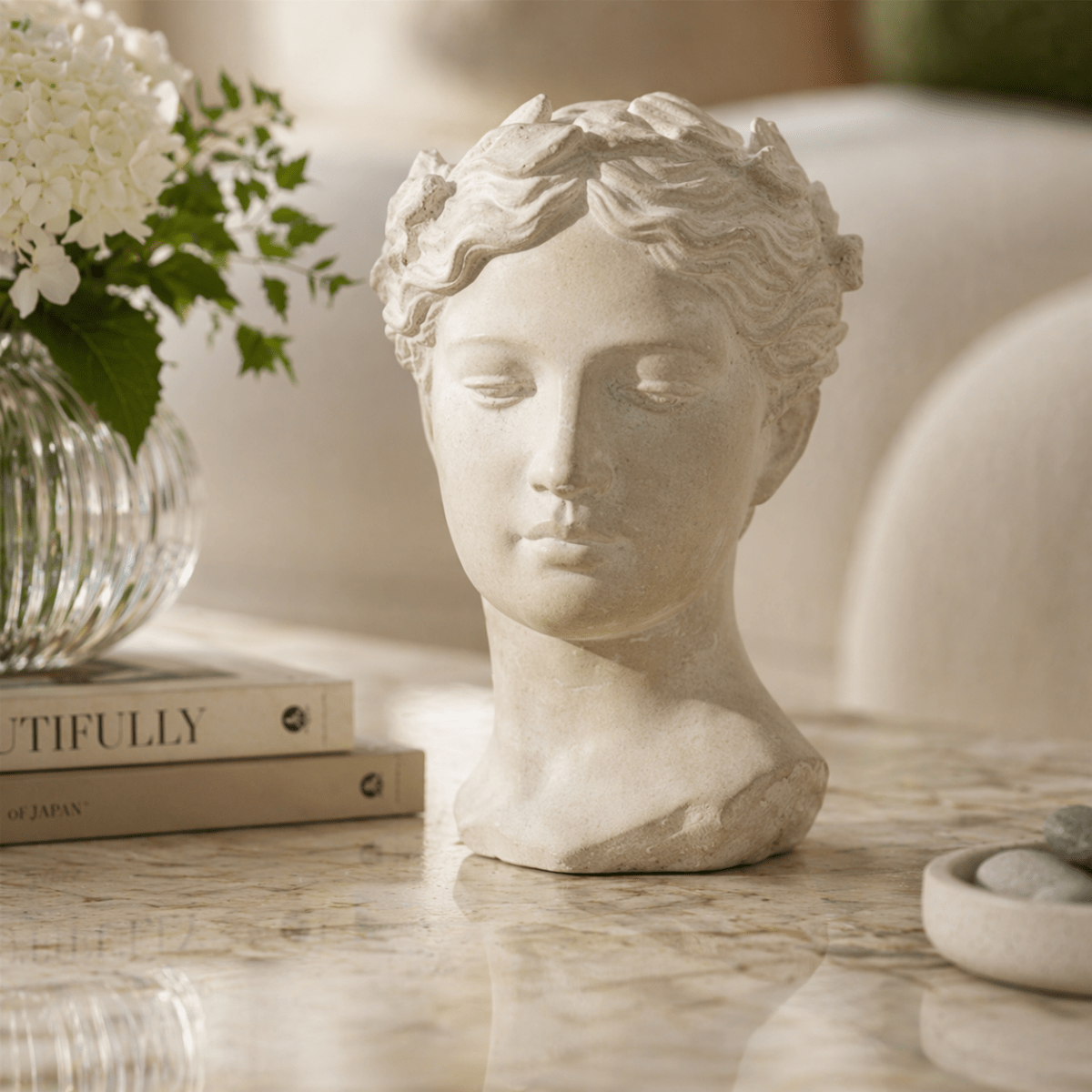 Sculptures & Figurines The Bust Vase - L - Daamaira Home and Living Ltd
