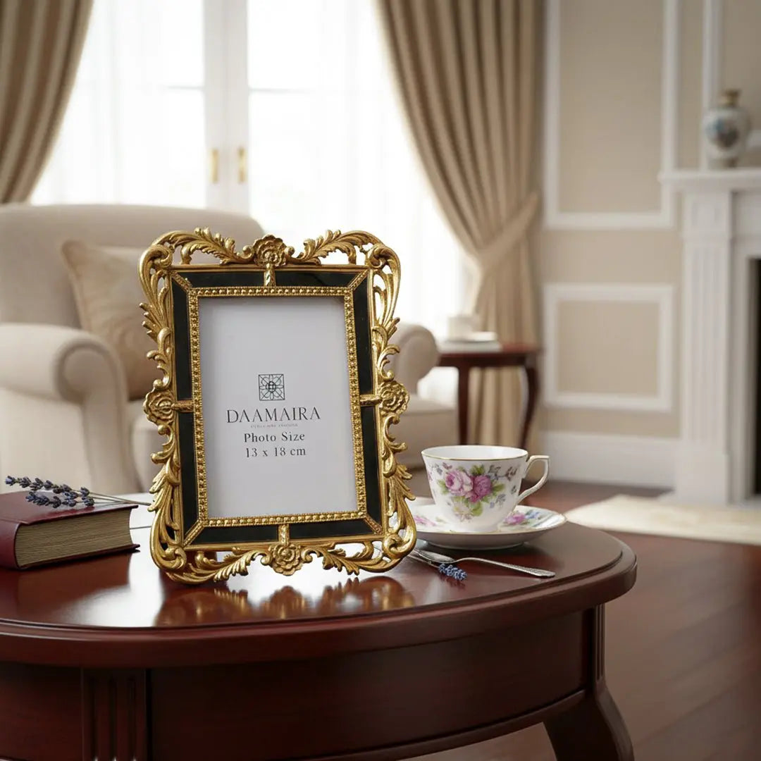 Photo Frames The Esctasy Photo Frame - G - Daamaira Home and Living Ltd