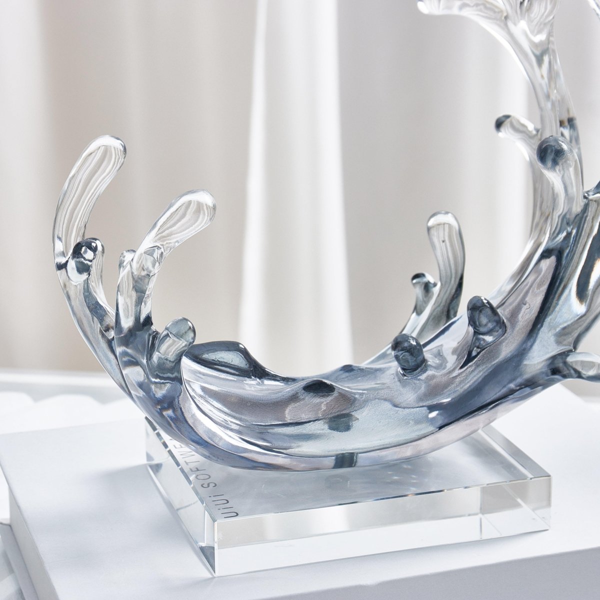 Sculptures & Figurines Water Splashing - Large - Daamaira Home and Living Ltd