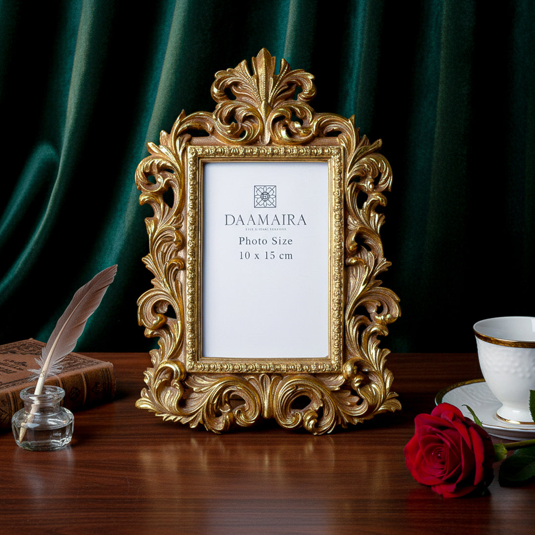 The Classic Photo Frame