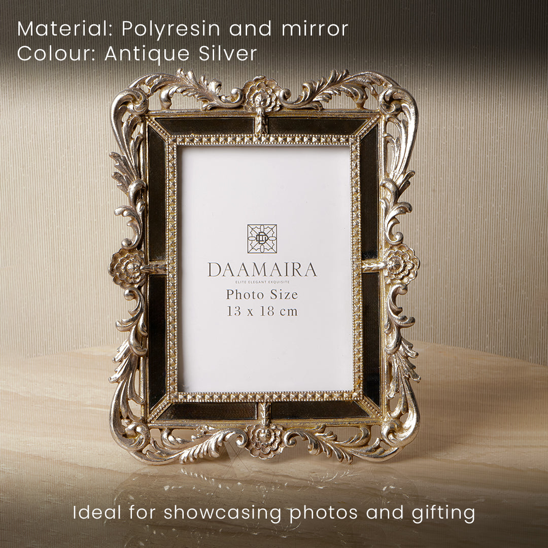 The Esctasy Photo Frame -S