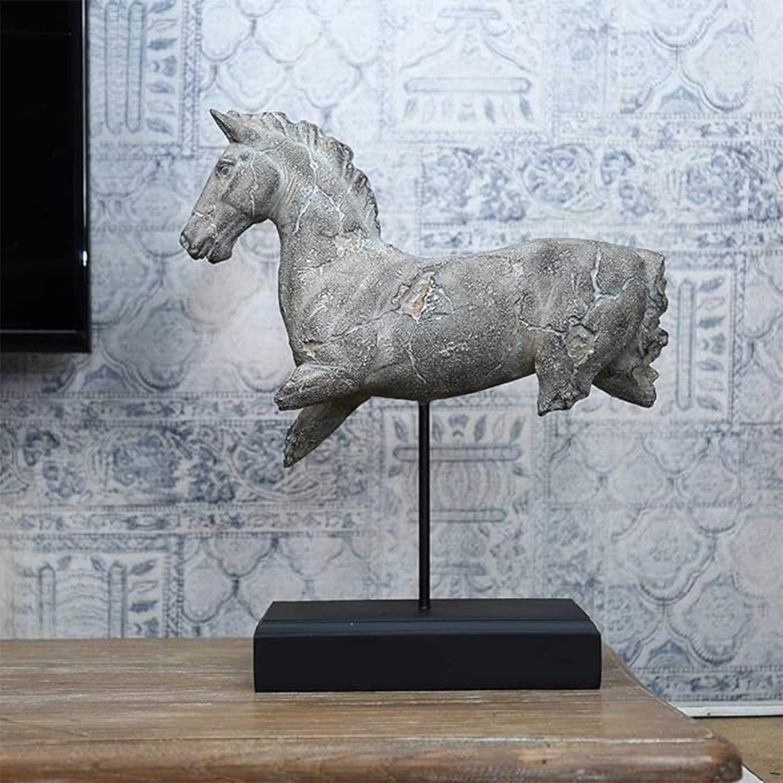 Horse statue with stand