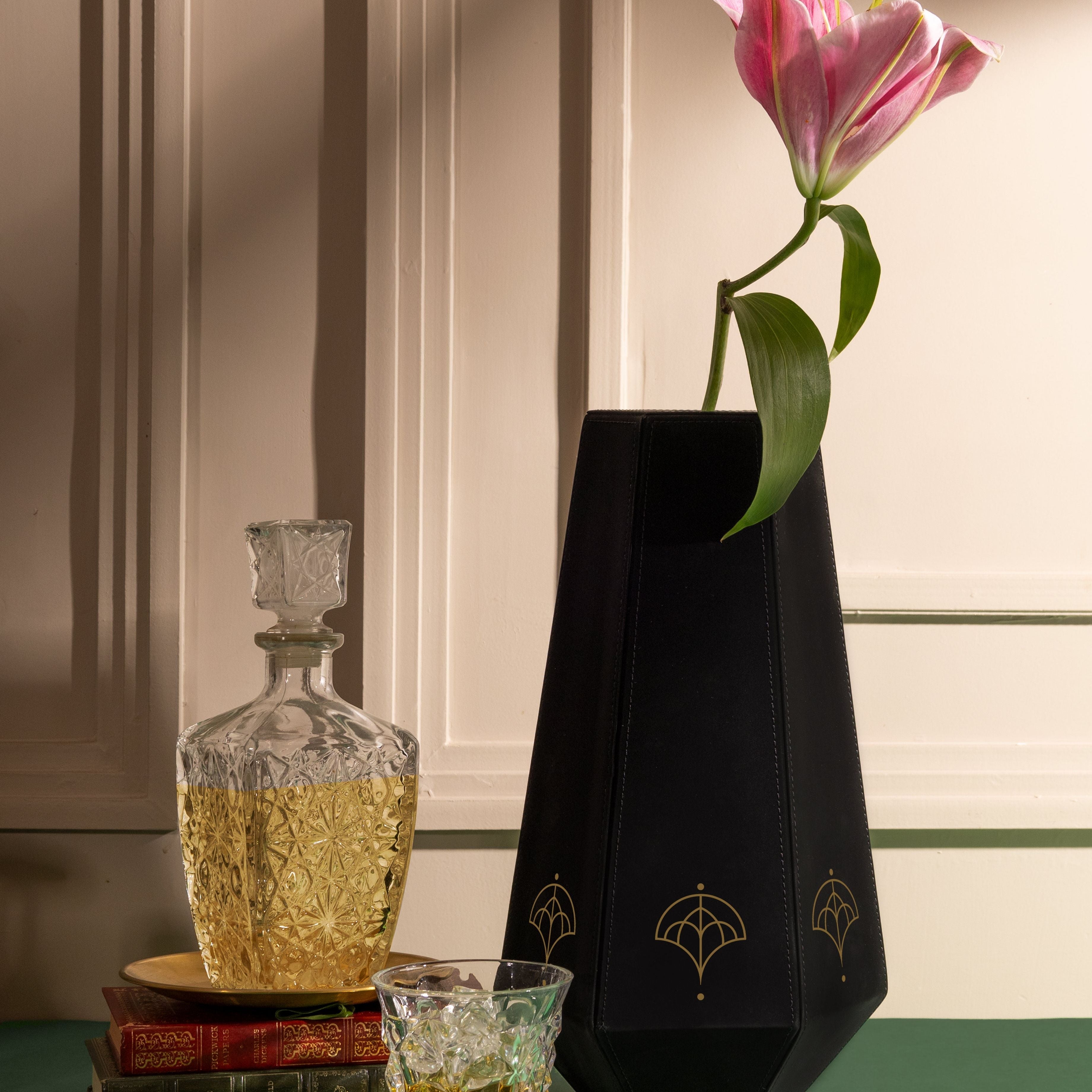 Sepia Homes | Naxora Vase - Small