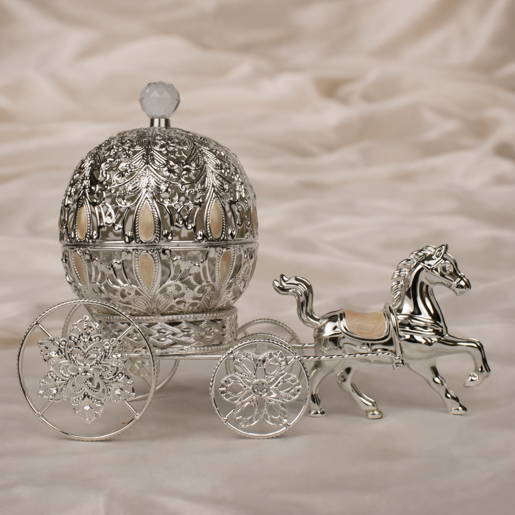 Royal Dome Horse Cart