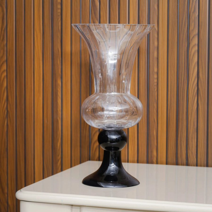 Caara Clear Vase With Black Base