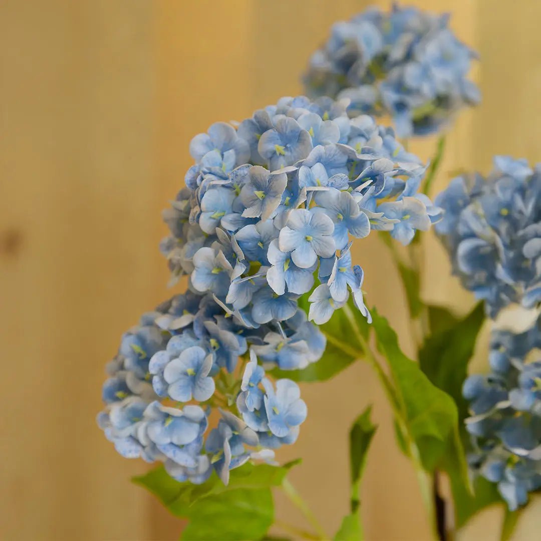 Daamaira Artificial Blue Hydrangea Stem - Daamaira Home and Living Ltd