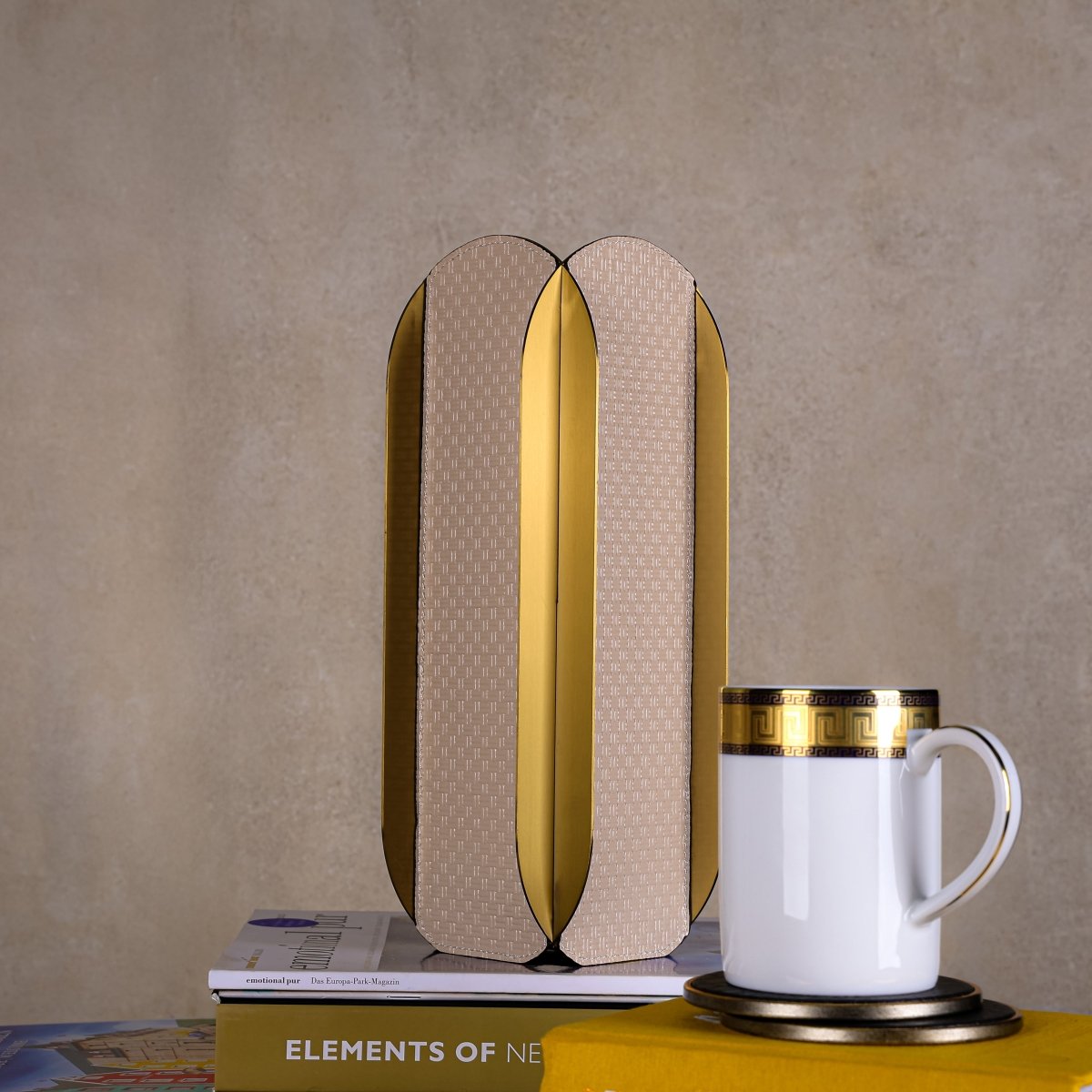 Vases Geometric Gold Luxury Vase - Daamaira Home and Living Ltd