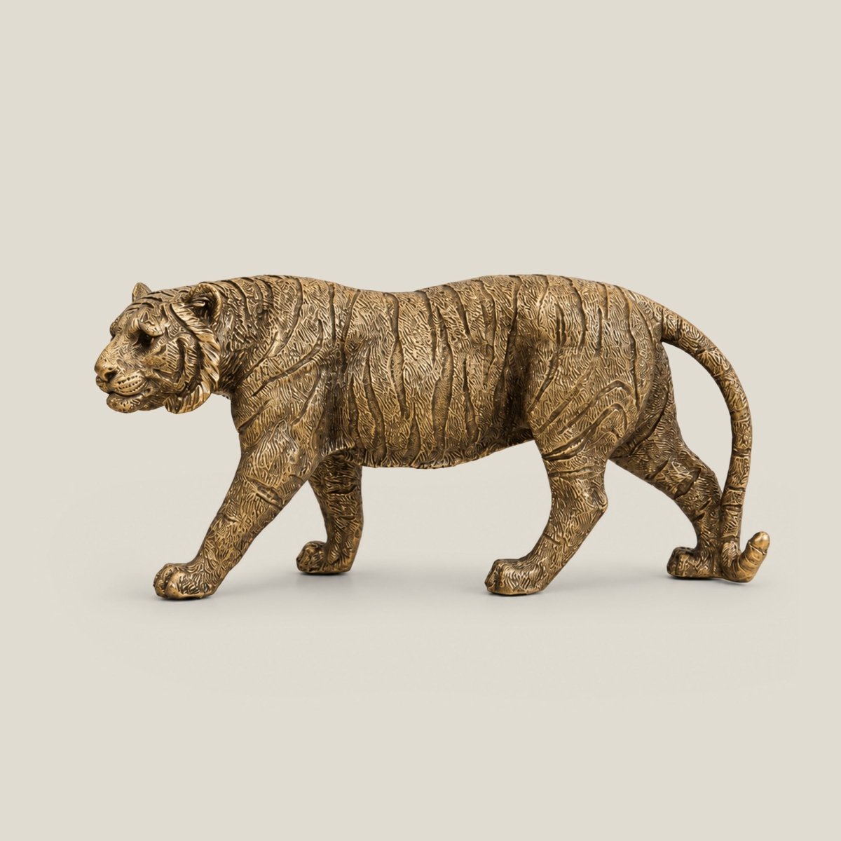 Sculptures & Figurines Magnificient Tiger - Daamaira Home and Living Ltd