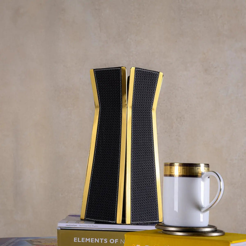 Nordic Flower Vase – Dark Brushed Gold — image 4