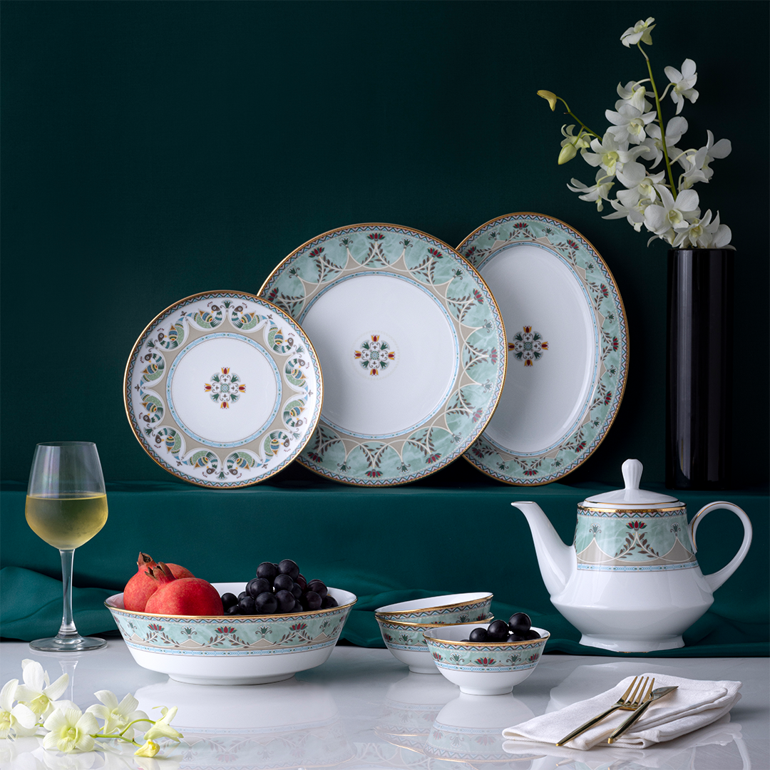 Noritake SERENE GARDEN 17PC TEA SET