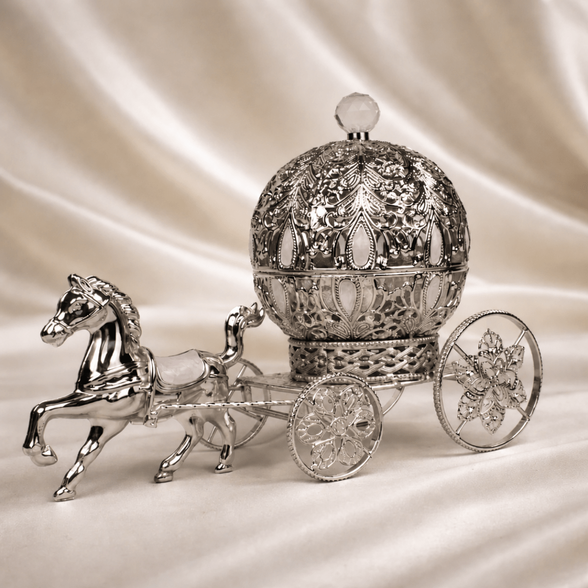 Royal Dome Horse Cart - Daamaira Home and Living Ltd