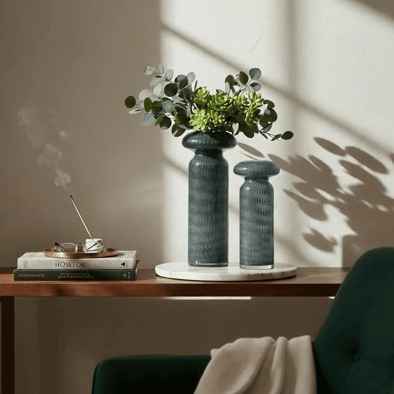 The Aurelia Midnight Flower Vase — image 4