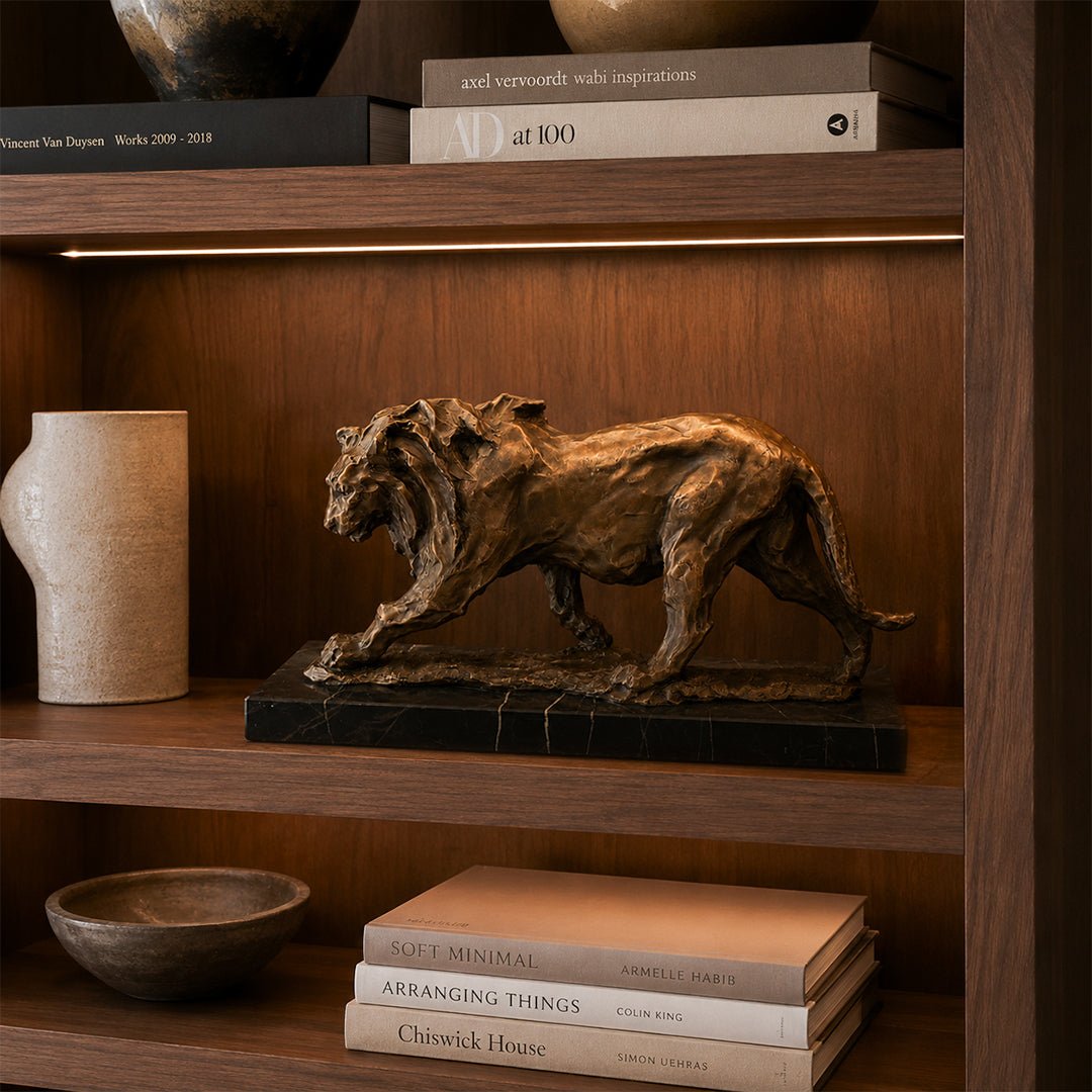 Sculptures & Figurines The Sovereign Monarch - Daamaira Home and Living Ltd